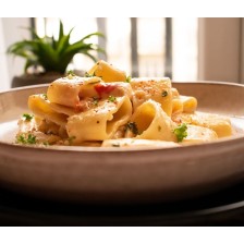 2 Vada with Masala Tea